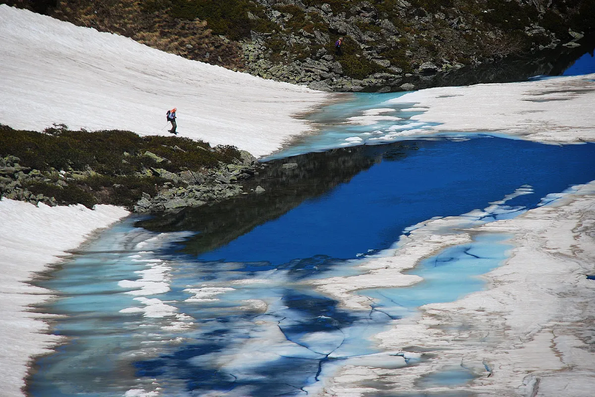 Trekking and hiking drop-offs 5